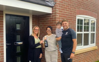 Fellows Homes hand over keys to the first residents of Sharoe Brook View, Fulwood.